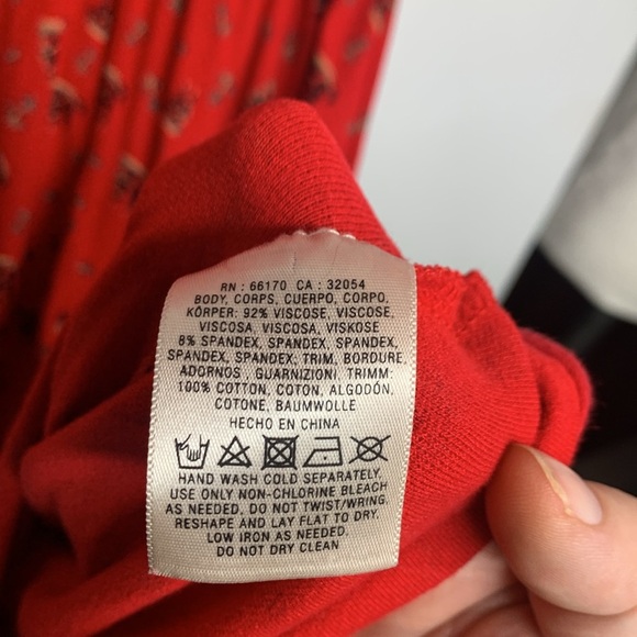 Leifnotes Red Pleated Sleeveless Midi Sundress - Picture 9 of 12